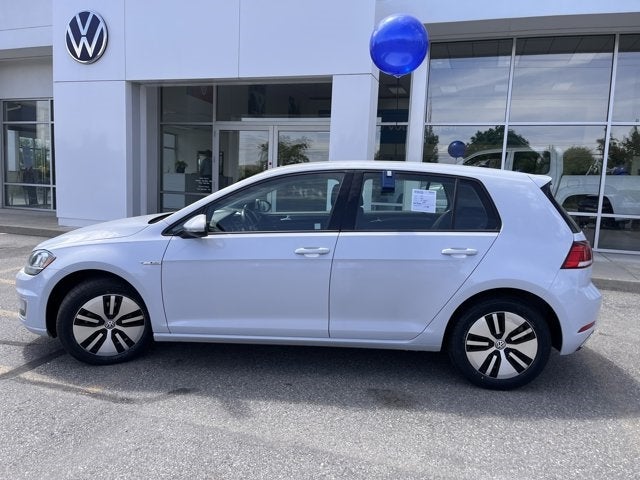 Used 2017 Volkswagen e-Golf e-Golf SE with VIN WVWKR7AU8HW954769 for sale in Post Falls, ID
